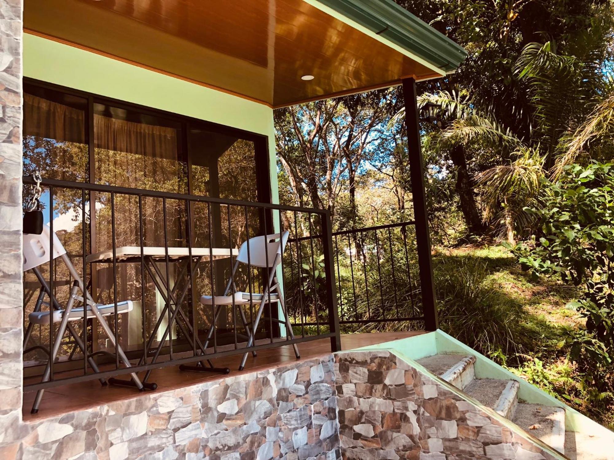 Casa Encantada Offers You Two-Bedroom House, 1 Tiny Apartment & 3 Double Rooms 마누엘안토니오 외부 사진